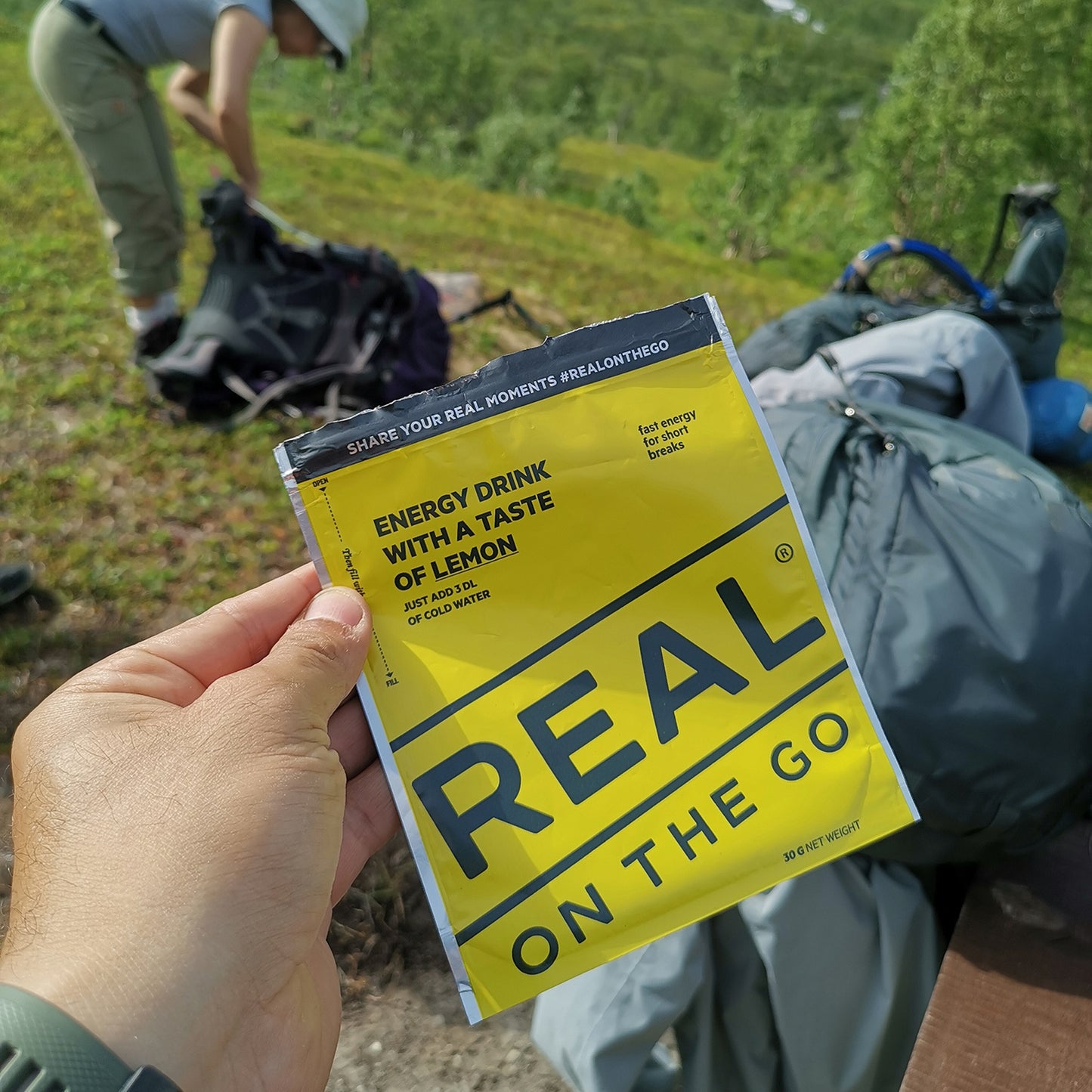 REAL On the Go napój energetyczny o smaku cytrynowym